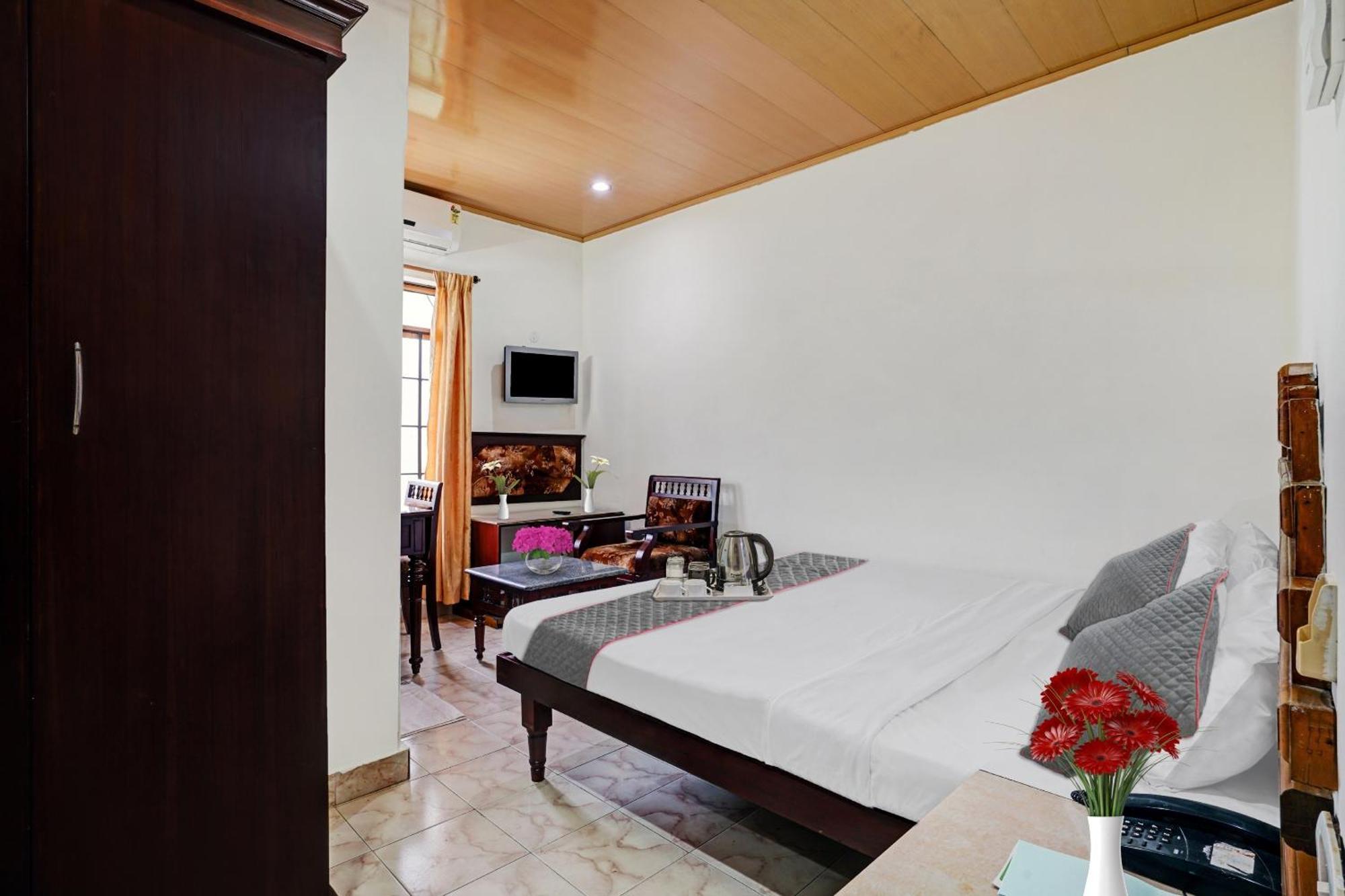 Palette - Pagoda Resorts Alappuzha Buitenkant foto