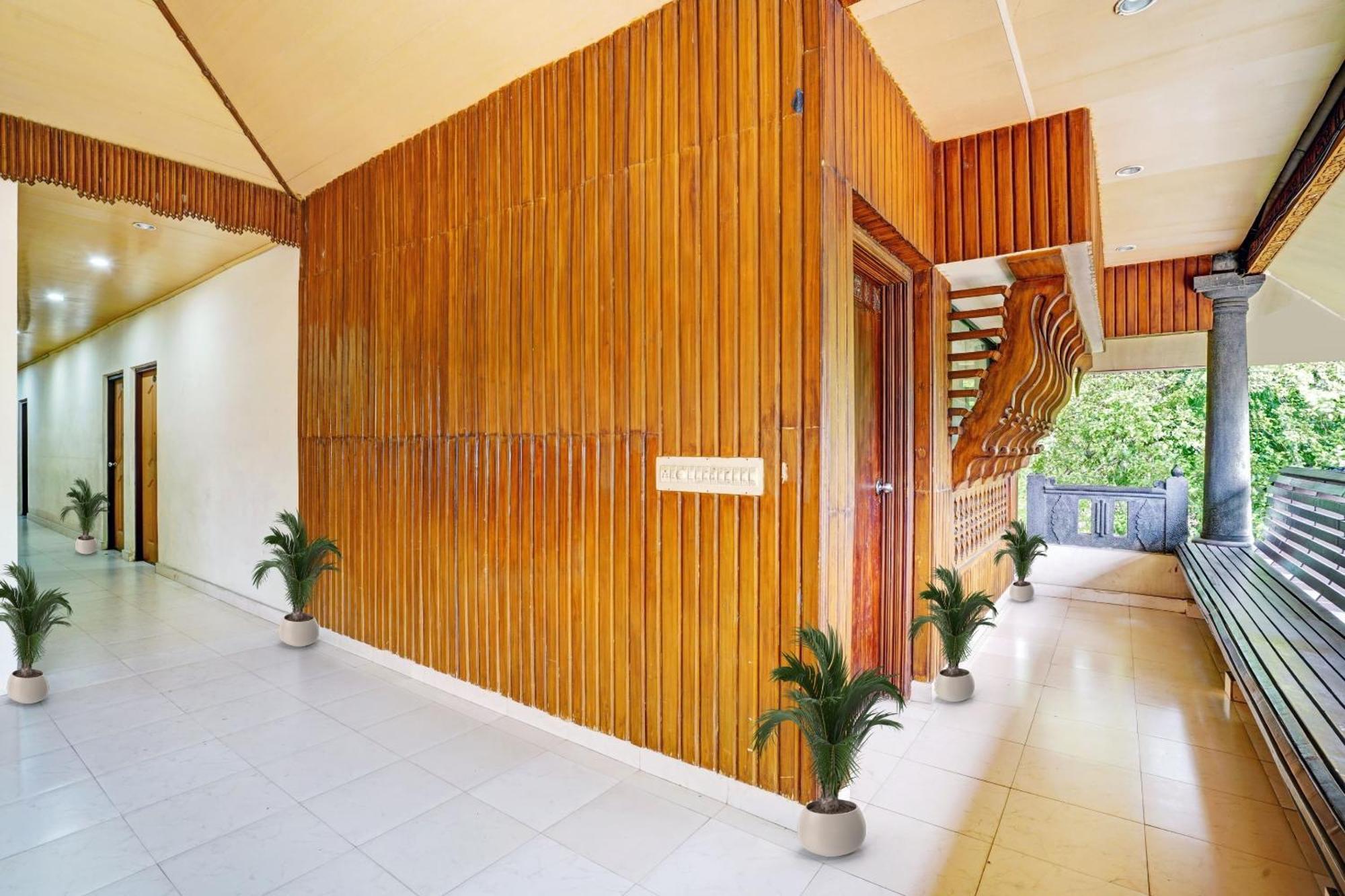 Palette - Pagoda Resorts Alappuzha Buitenkant foto